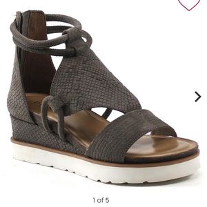 Diba True Clover Platform Wedge
